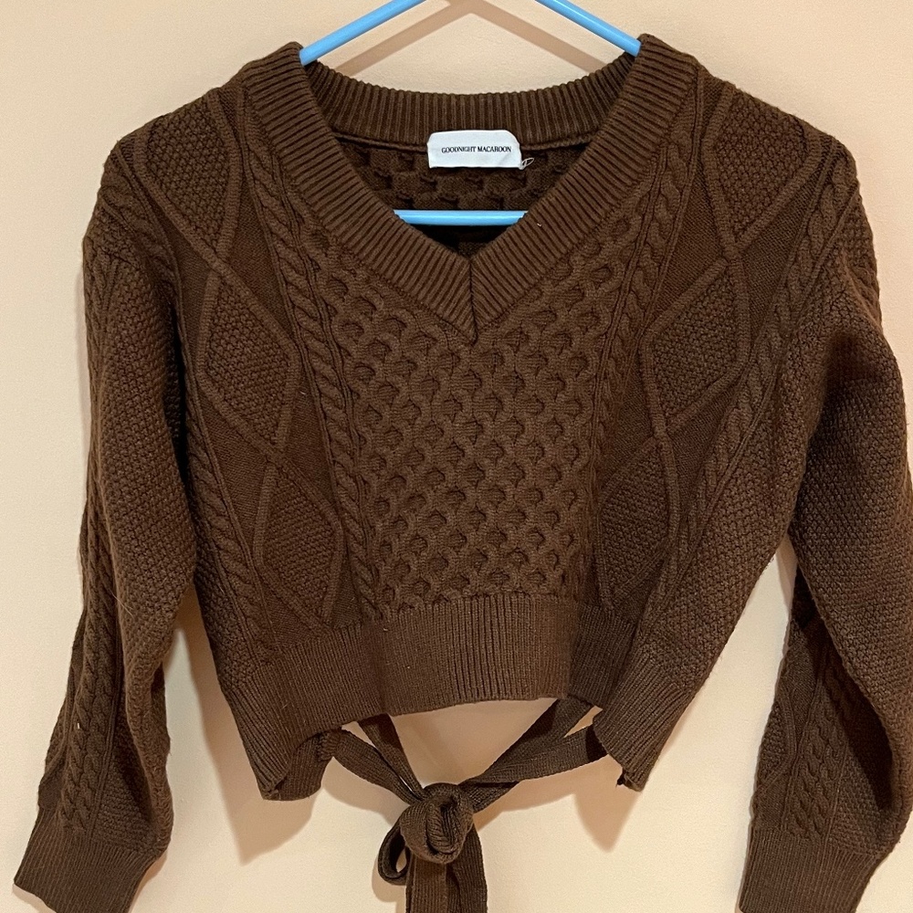 Goodnight Macaroon cropped chunky sweater top M